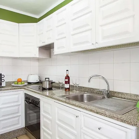 Puerto Del Carmen Sleeps 6 Air Con Wifi Апартаменты Пуэрто дель Кармен