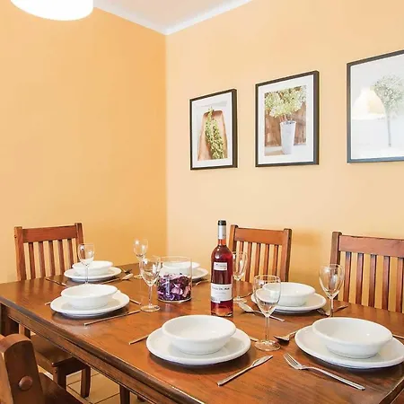 Puerto Del Carmen Sleeps 6 Air Con Wifi